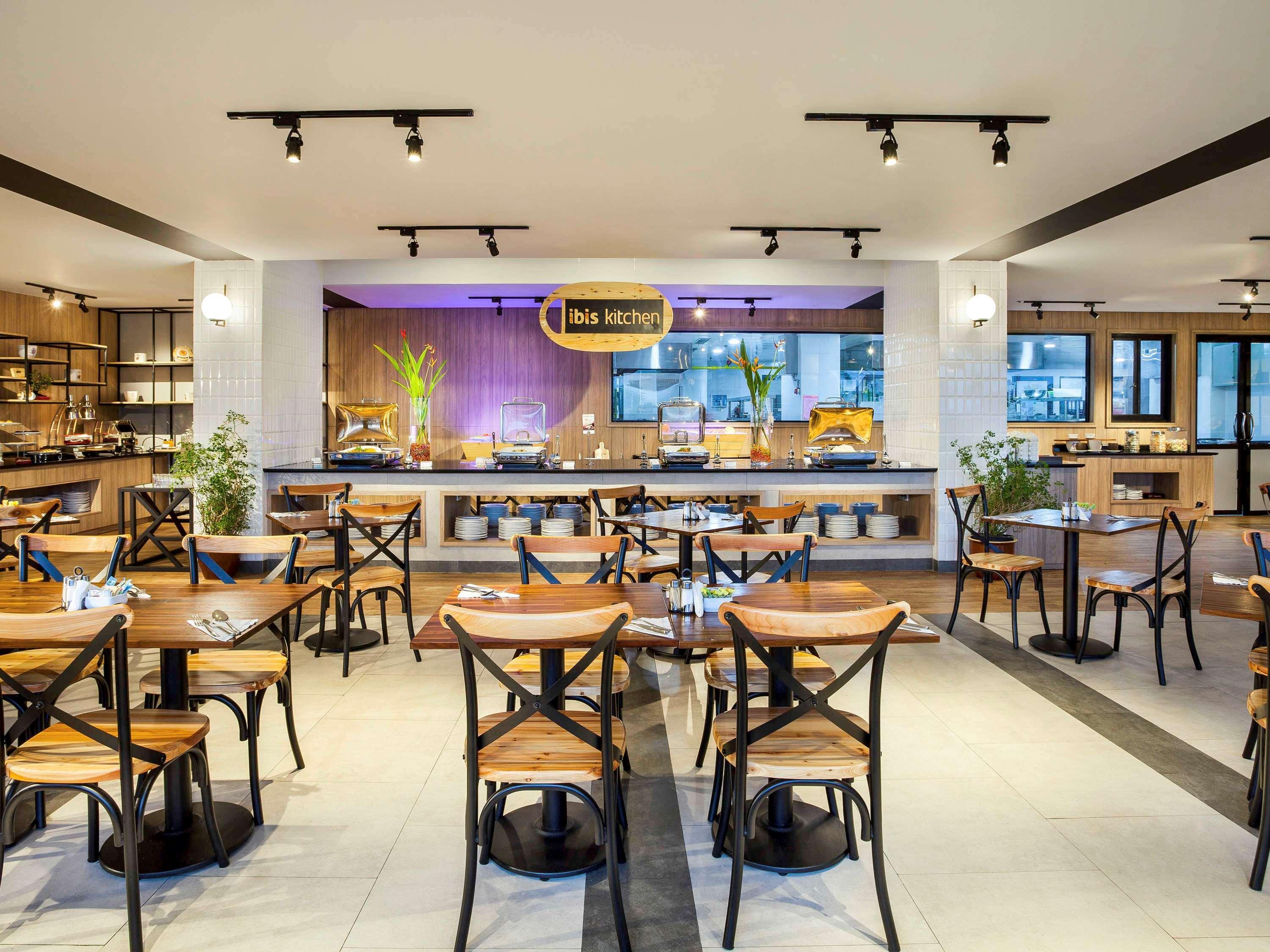 Ibis Pontianak City Center Eksteriør bilde