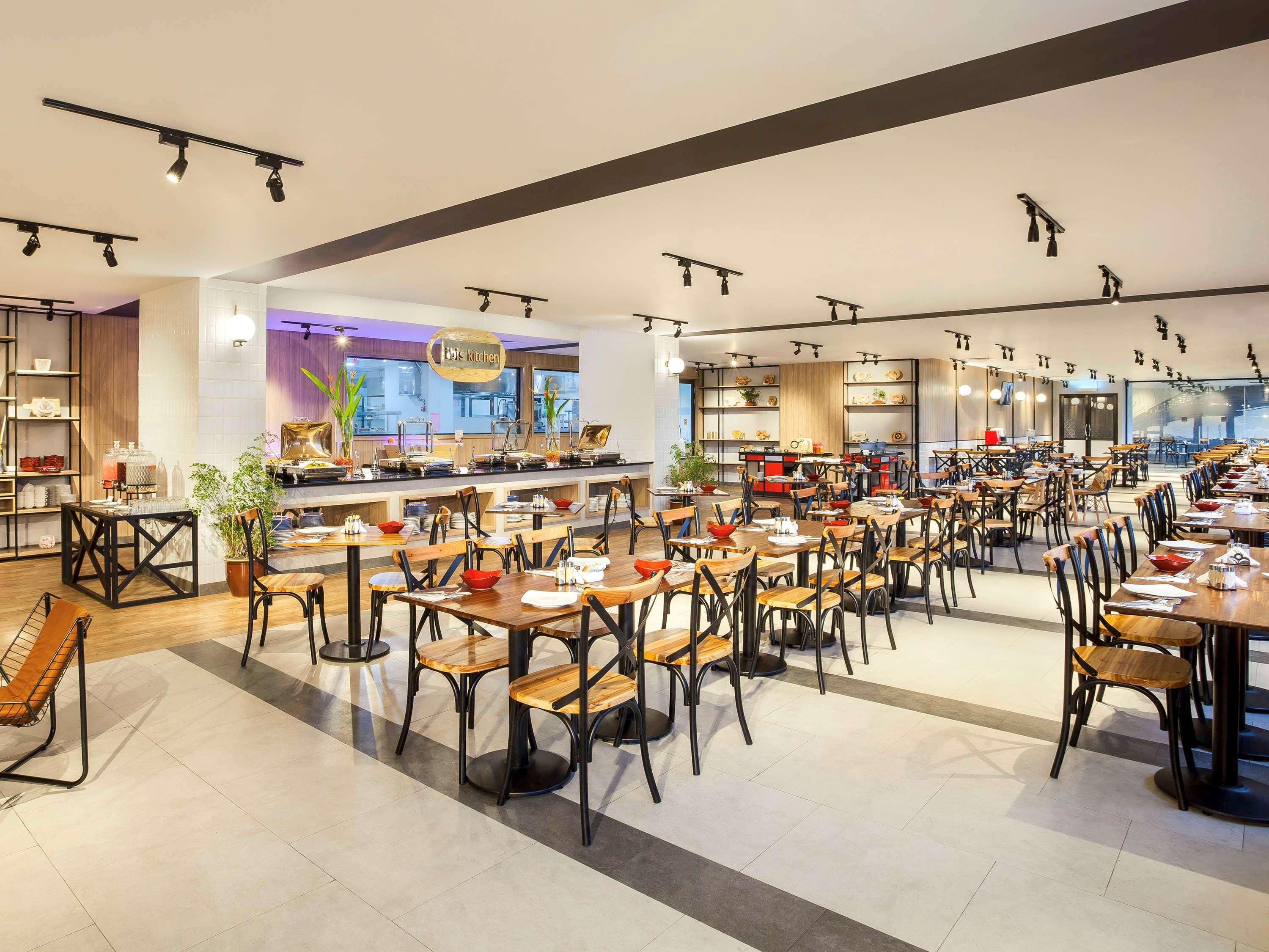 Ibis Pontianak City Center Eksteriør bilde