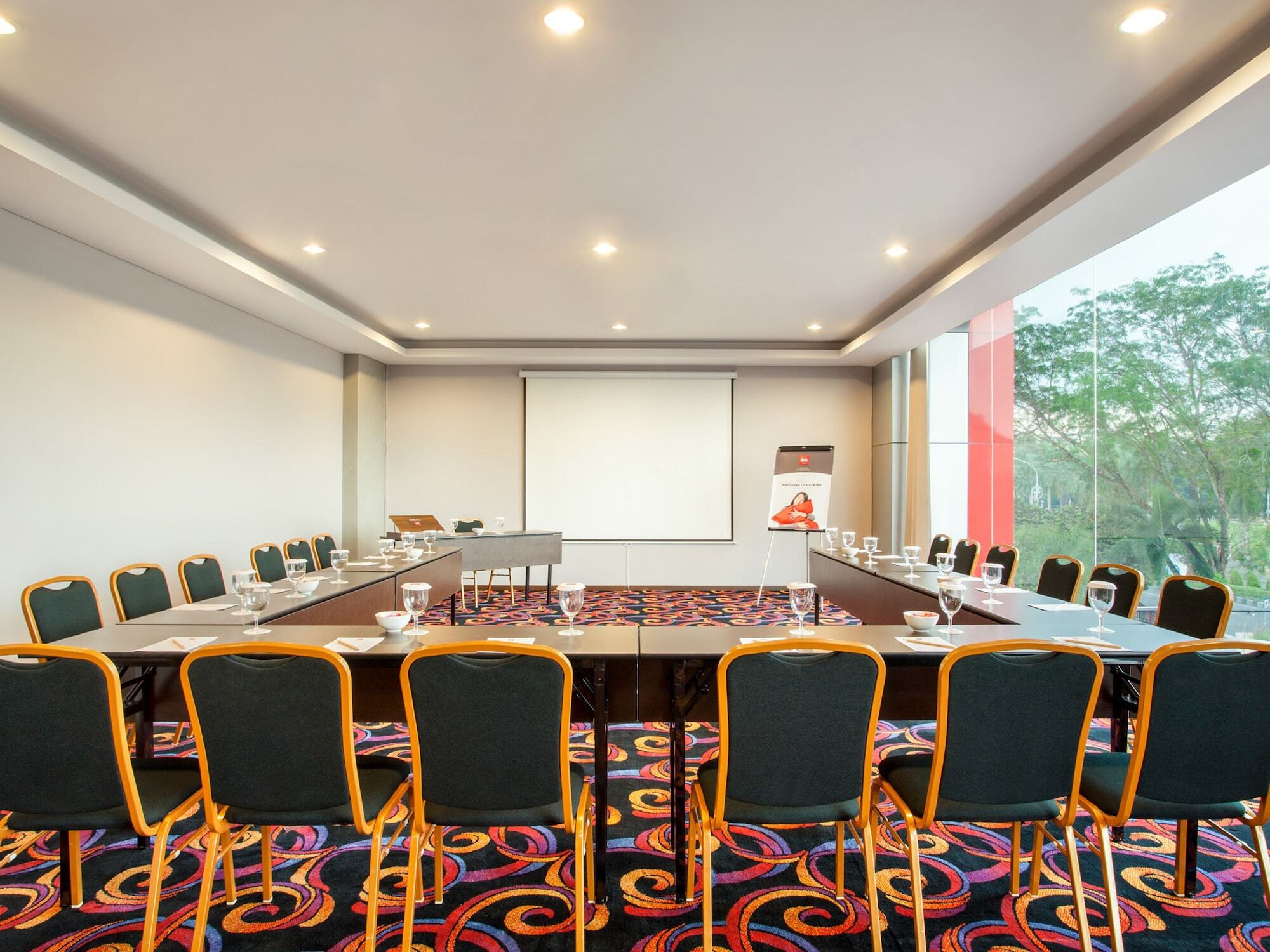 Ibis Pontianak City Center Eksteriør bilde